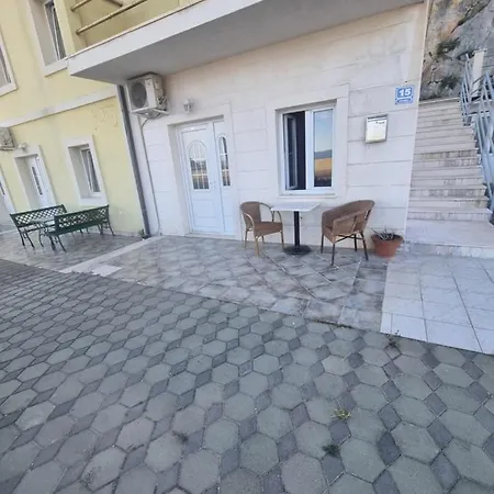 Euromodus Apartmani Krvavica Extérieur photo