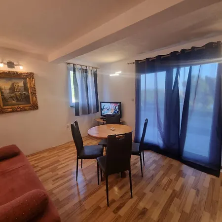 Euromodus Apartmani Krvavica Extérieur photo